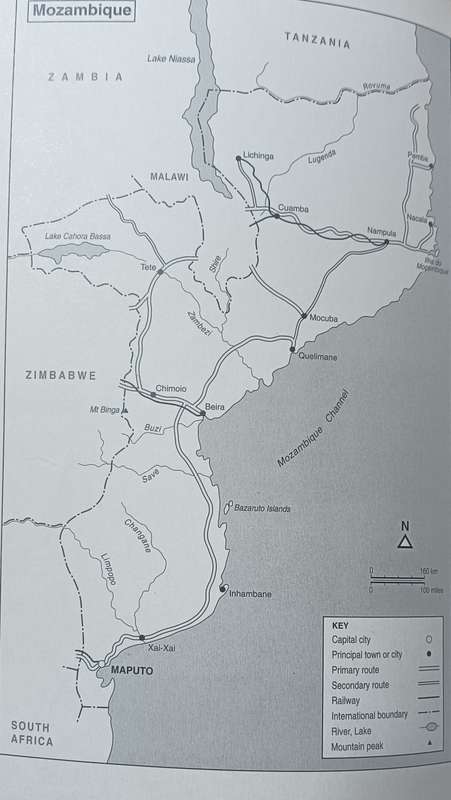 Guide to Mozambique - Philip Briggs - Softcover - 230 Pages