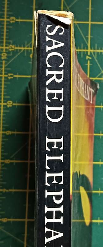 Sacred Elephant - Heathcote Williams - Softcover - 175 pages