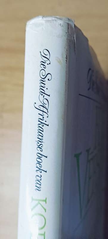 Die Suid-Afrikaanse Boek van Koek Versiering en Suikerkuns - Sylvia Coward - Hardcover - 176 pages