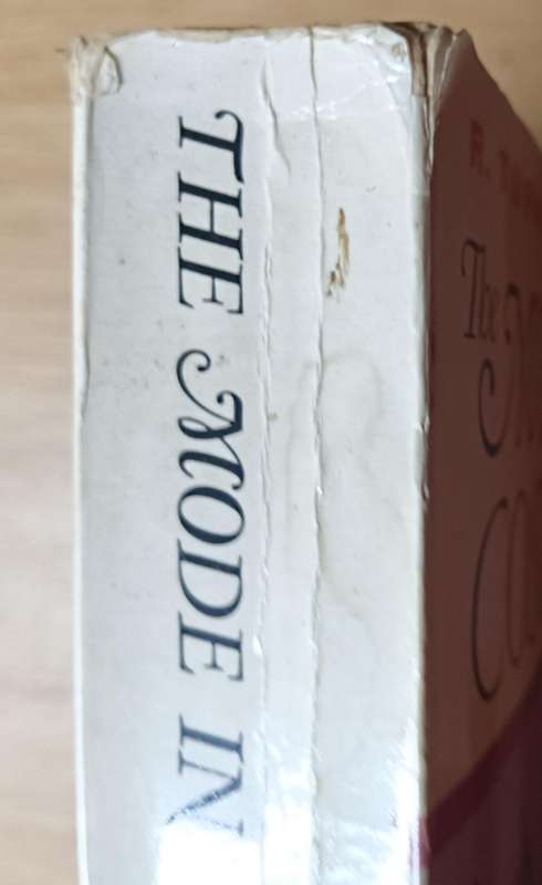 The Mode in Costume - R. Turner Wilcox - Softcover - 477 pages