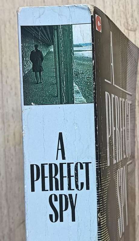 A Perfect Spy - John le Carre - Hardcover - 607 pages