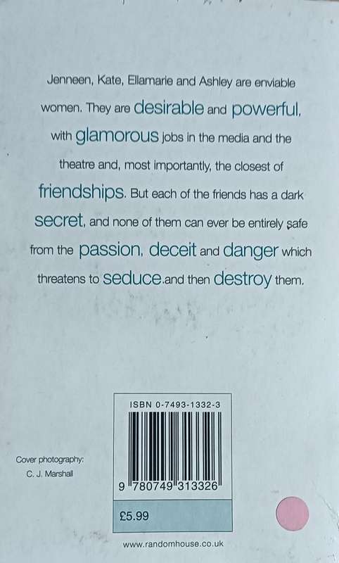 A Class Apart - Susan Lewis - Softcover - 576 pages