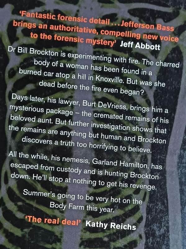 The Devil's Bones - Jefferson Bass - Softcover - 325 pages
