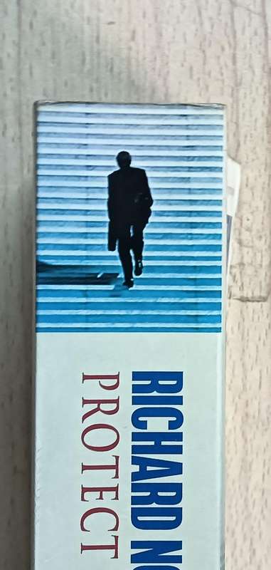 Protect and Defend - Richard North Patterson - Softcover - 709 pages