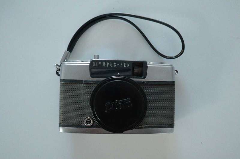 Olympus Pen EE-2 - Film Tested