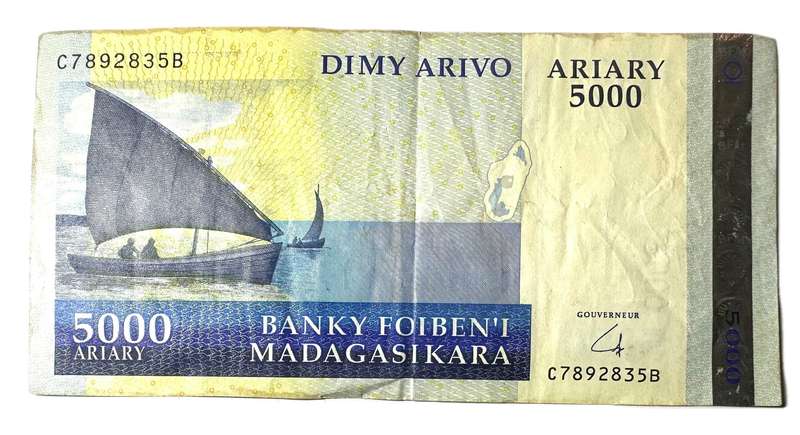 5000 Ariary Madagascar Bank Note