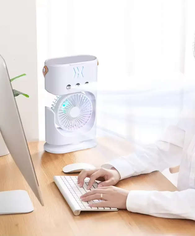 Water Tank Desktop Fan 3 gears Adjustment Desk Fan Portable Water Mist Spray Air Condition
