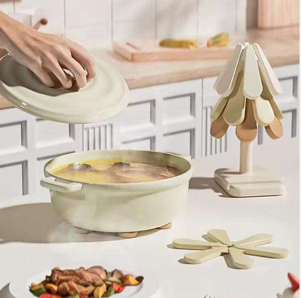 Kitchen Accessories Silicone Heat Resistant Table Mats Christmas Tree Decoration Silicone Cup Mats C