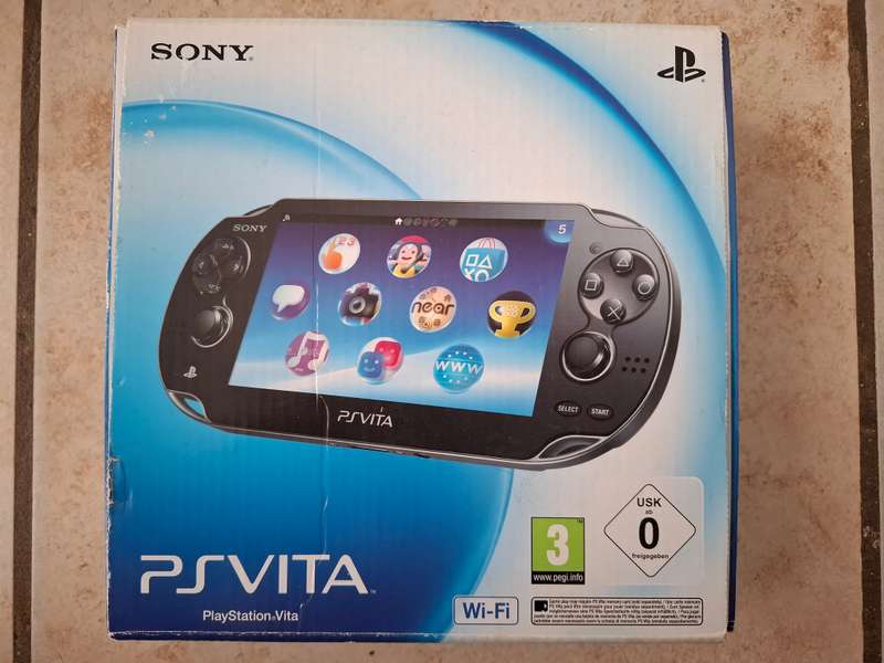 Sony Playstation Vita + 8GB memory card