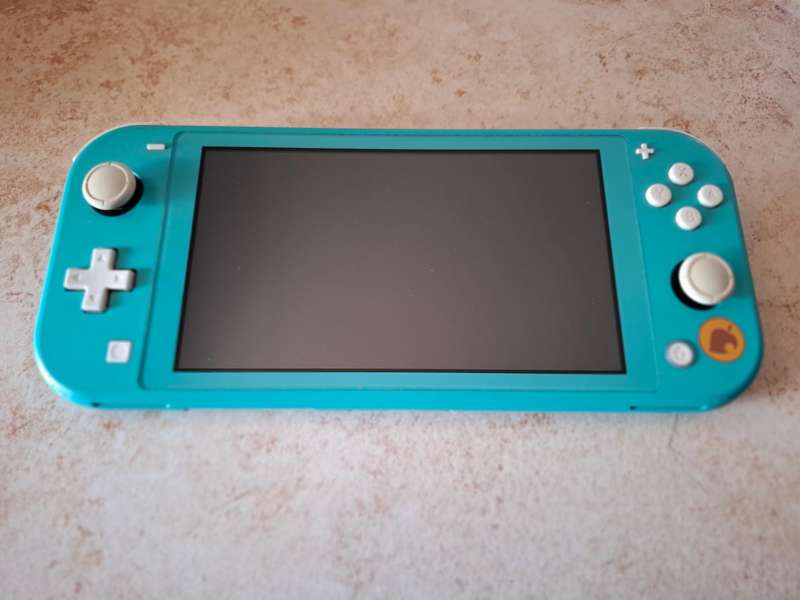 Nintendo Switch Lite (Animal Crossing - Timmy & Tommy's Aloha Edition)