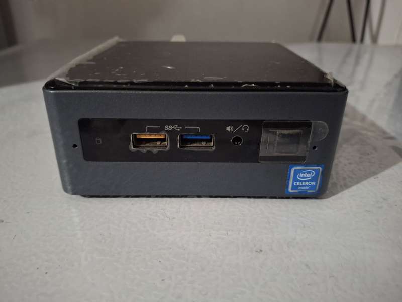Intel NUC NUC7CJYH (120 GB SSD / 8 GB Ram)