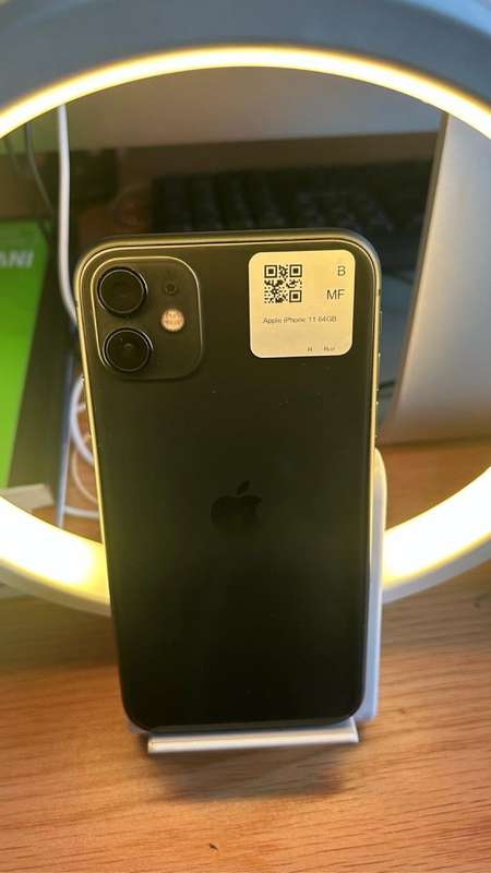 iPhone 11