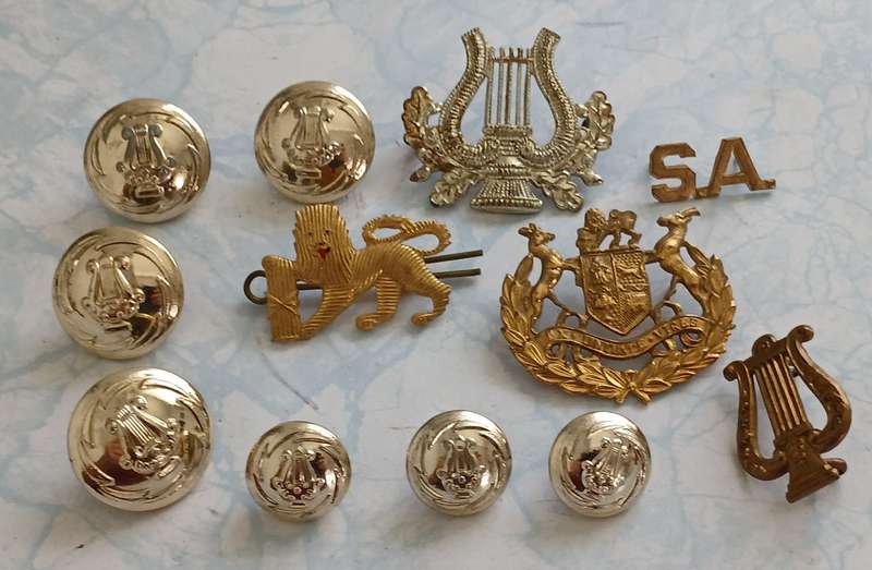 Badges - mixed lot