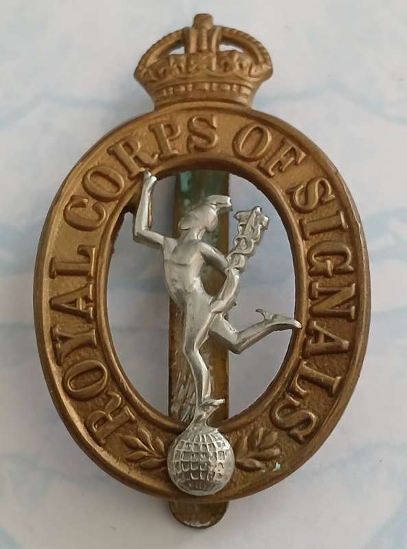 Royal Corps of Signals Cap Badge