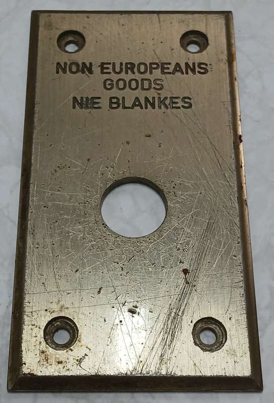 Non Europeans -Goods - Nie Blankes - Lift Sign