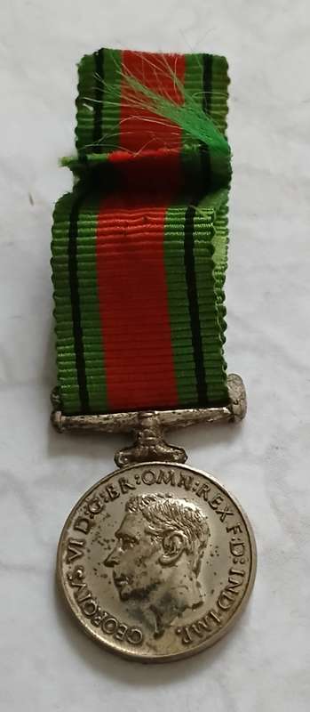 WW2 Era Defence Medal - miniature