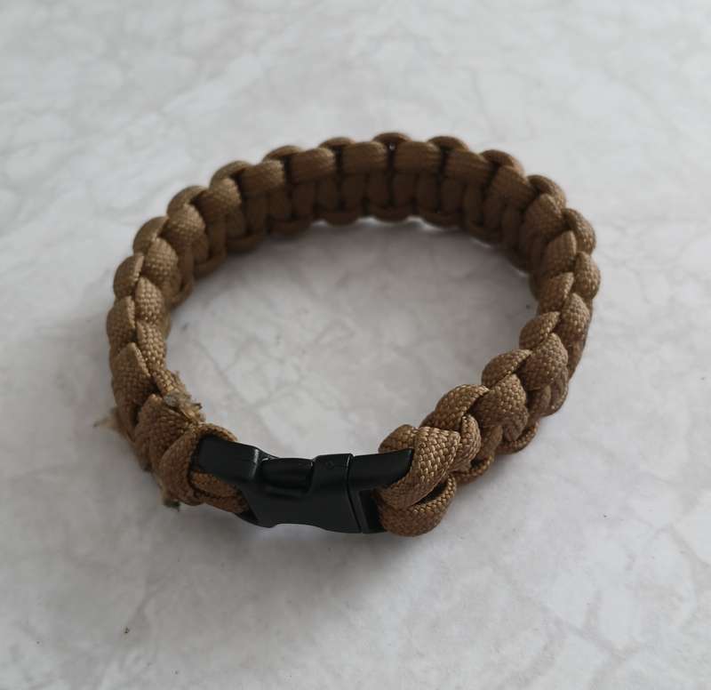 Paracord Survival Bracelet