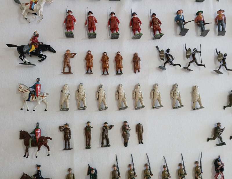 Toy Soldiers - 169 pieces