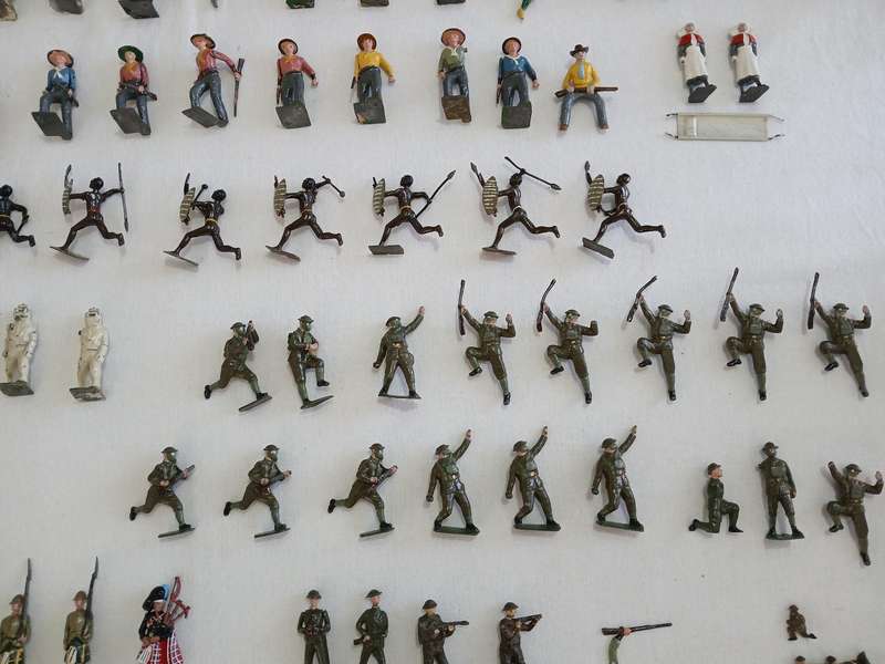 Toy Soldiers - 169 pieces