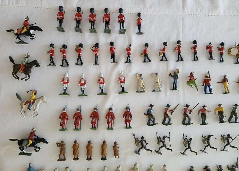 Toy Soldiers - 169 pieces