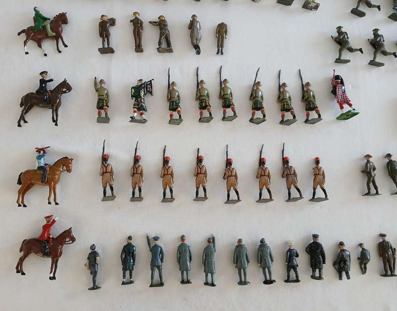 Toy Soldiers - 169 pieces