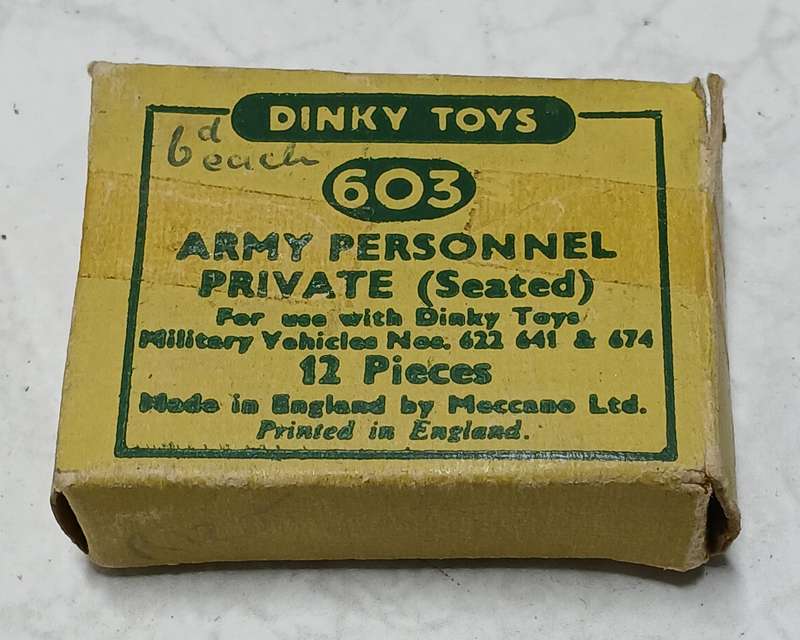 Dinky Toys - Army Personnel Box