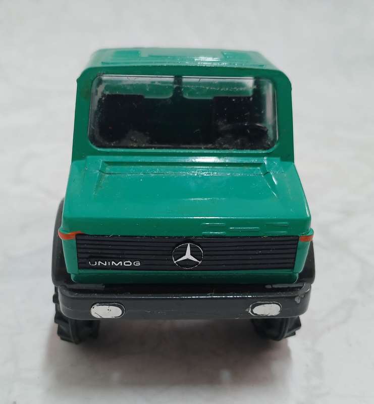 Unimog MB Die Cast Model