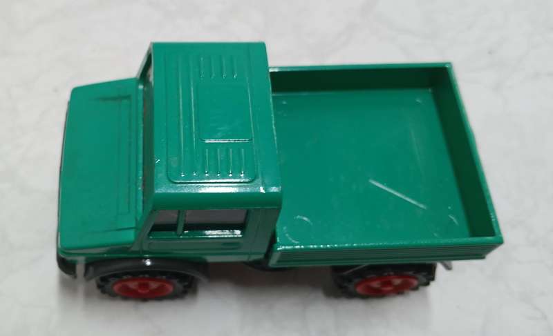 Unimog MB Die Cast Model