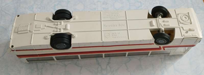 Mercedes-Benz Bus Die Cast Model