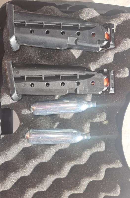 Byrna SD launcher + Booster Kit Brand New !!!