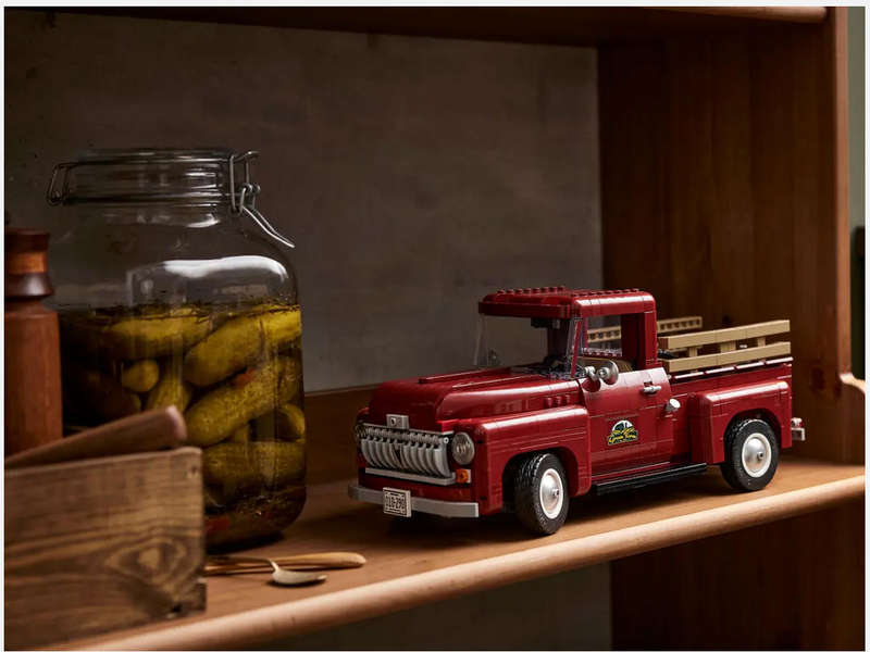 LEGO 10290 Icons Pickup Truck (Discontinued by Manufacturer 2021) Ultra-rare find
