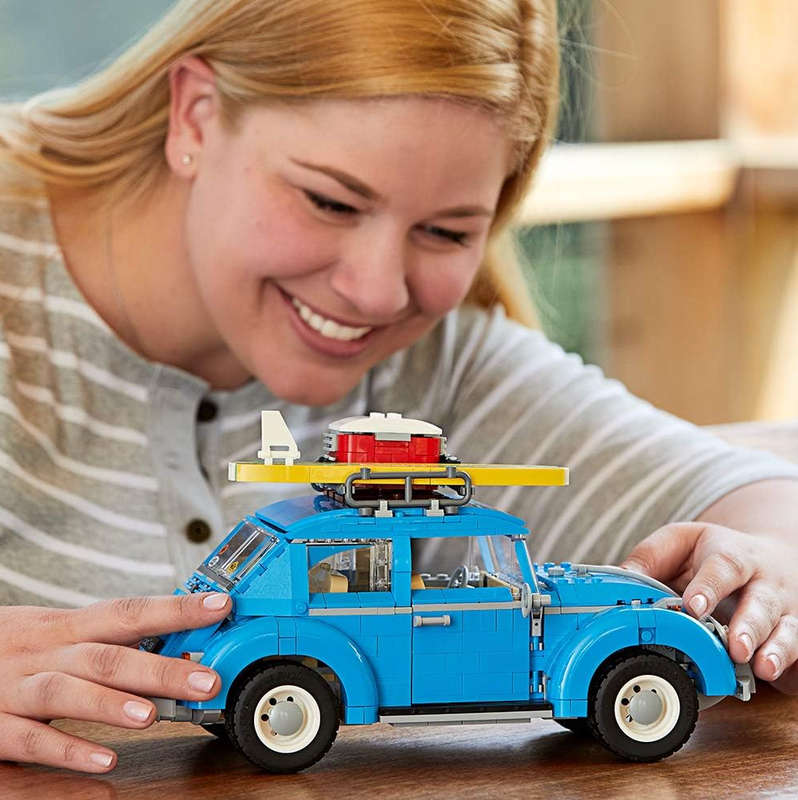 LEGO 10252 Creator Expert Volkswagen Beetle (Discontinued by Manufacturer 2016) Collectors Grail