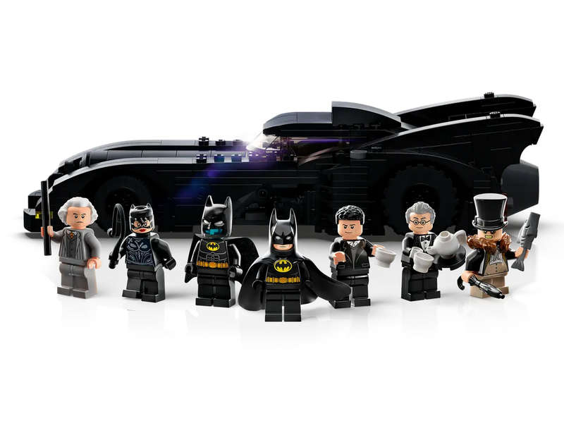 LEGO 76252 Batcave Shadow Box Collectors Grail