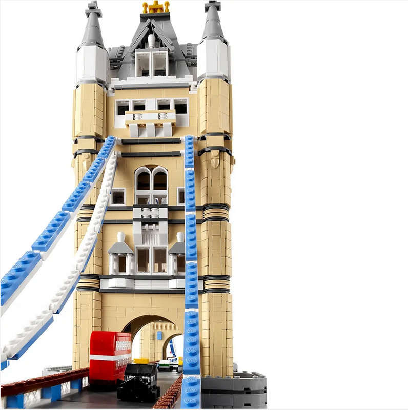 LEGO 10214 Tower Bridge (Discontinued by Manufacturer 2010) Collectors Grail