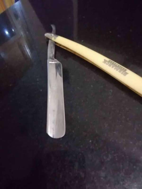 2 * Vintage Straight Razors