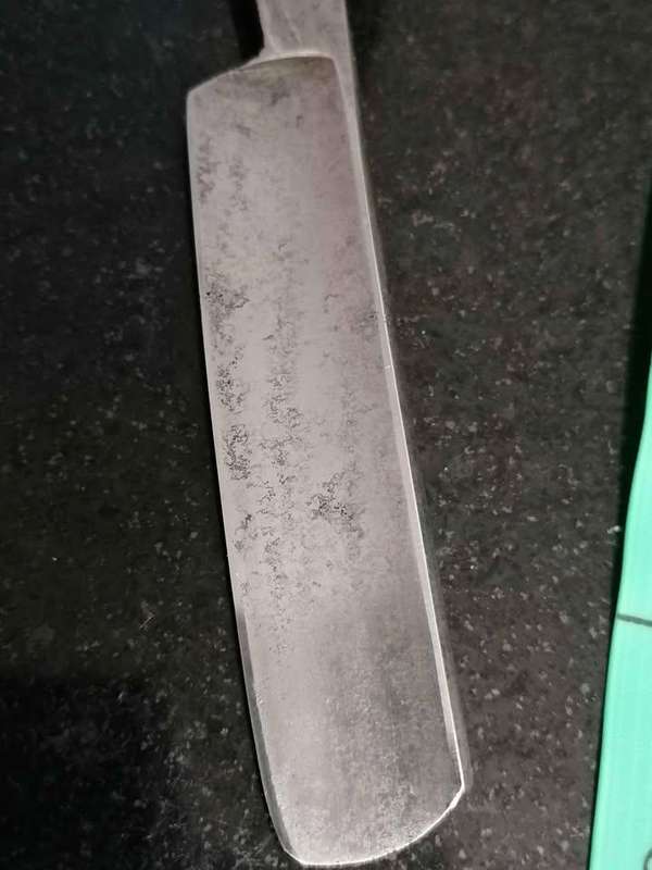 2 * Vintage Straight Razors