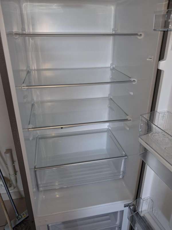 HiSense 347l fridge  (Black Glass)