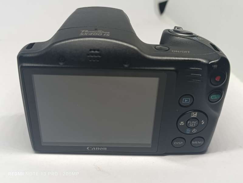 Canon POWERSHOT SX400iS - 16MP - 30x Zoom - Digital Camera