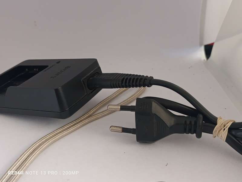 Sony Cyber-shot DSC W610 (PLEASE READ) - 14.1 - 4x Zoom - Digital Camera