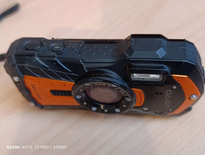Ricoh WG-70 - 16MP - 5x Zoom - Waterproof Digital Camera