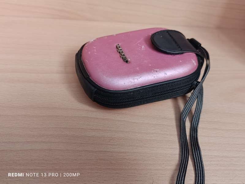 Nikon Coolpix S2600 - 14MP - 5x Zoom - Digital Camera