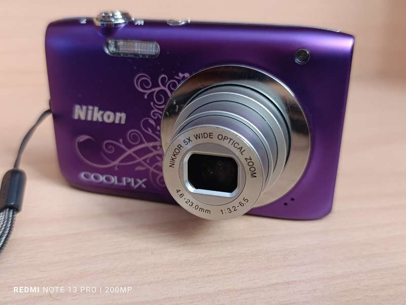 Nikon Coolpix S2600 - 14MP - 5x Zoom - Digital Camera