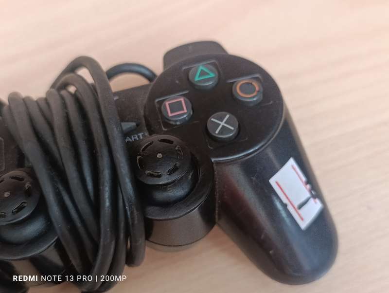 Playstation 2 Controller - FOR PARTS OR REPAIR