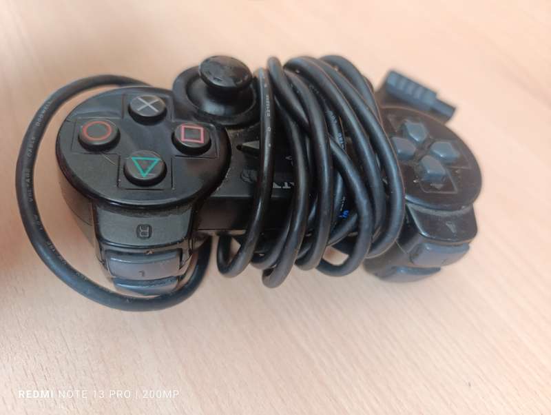 Playstation 2 Controller - FOR PARTS OR REPAIR