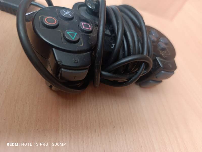 Playstation 2 Controller - FOR PARTS OR REPAIR