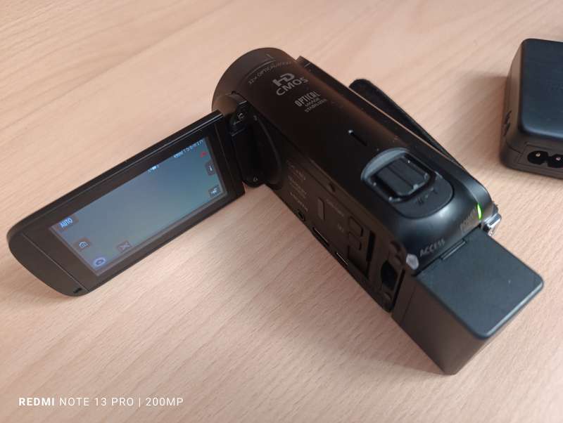 Canon Legria HF R806 - Full HD Camcorder