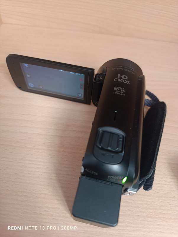 Canon Legria HF R806 - Full HD Camcorder