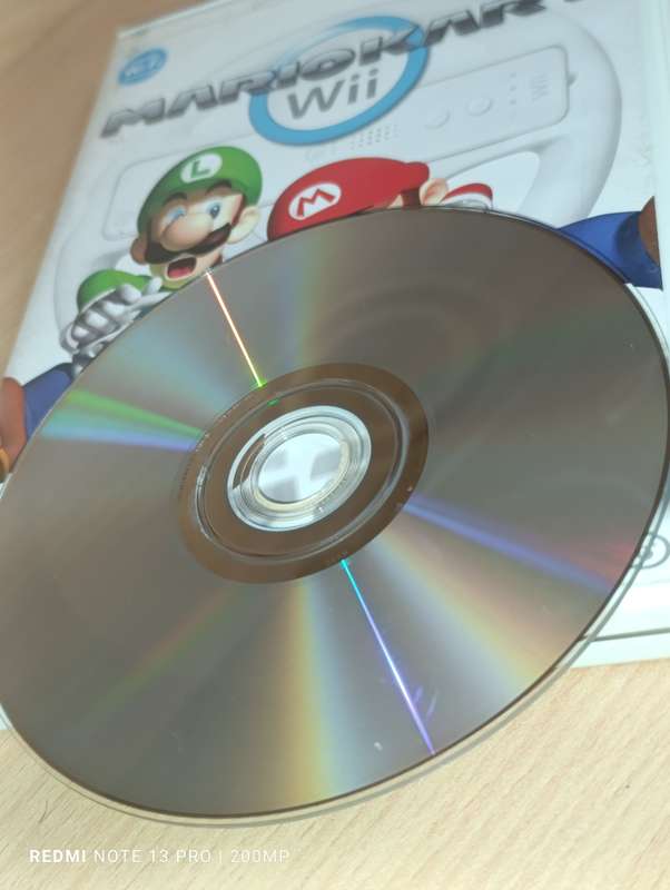 Games needs cleaning - Wii Mario Kart + Ps3 Fifa 10