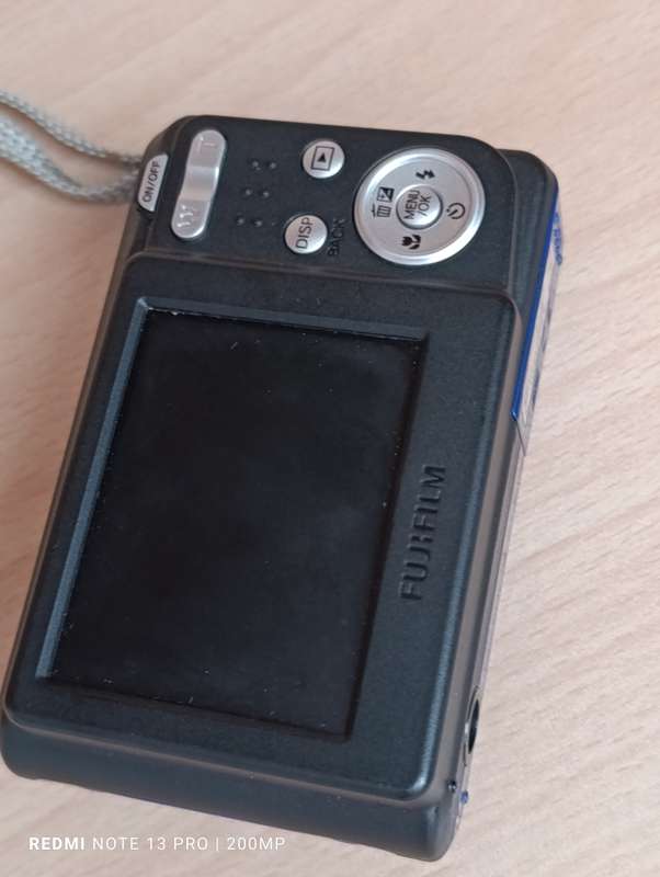 Fujifilm FinePix C25 - 12MP - 3x Zoom - Digital Camera