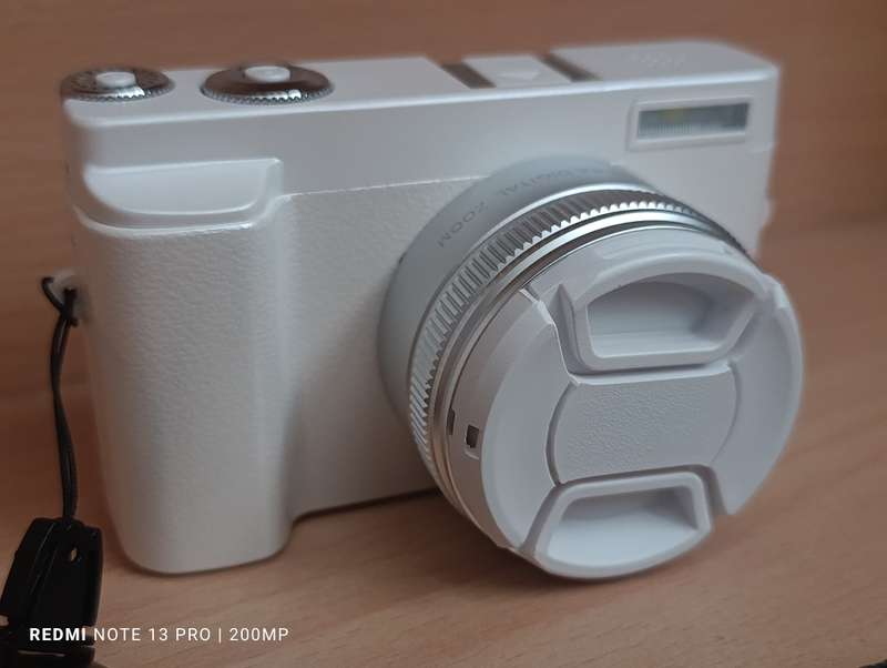 Mirrorless 4K Digital Camera with 25mm - 48MP